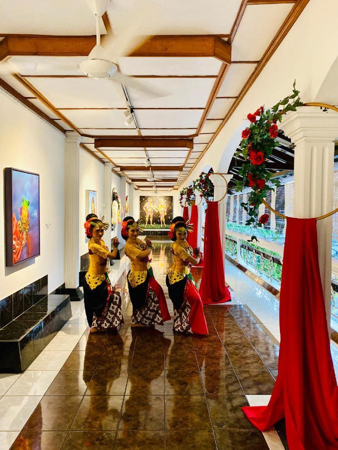 Raintree Boutique Villa & Gallery Yogyakarta Exterior photo