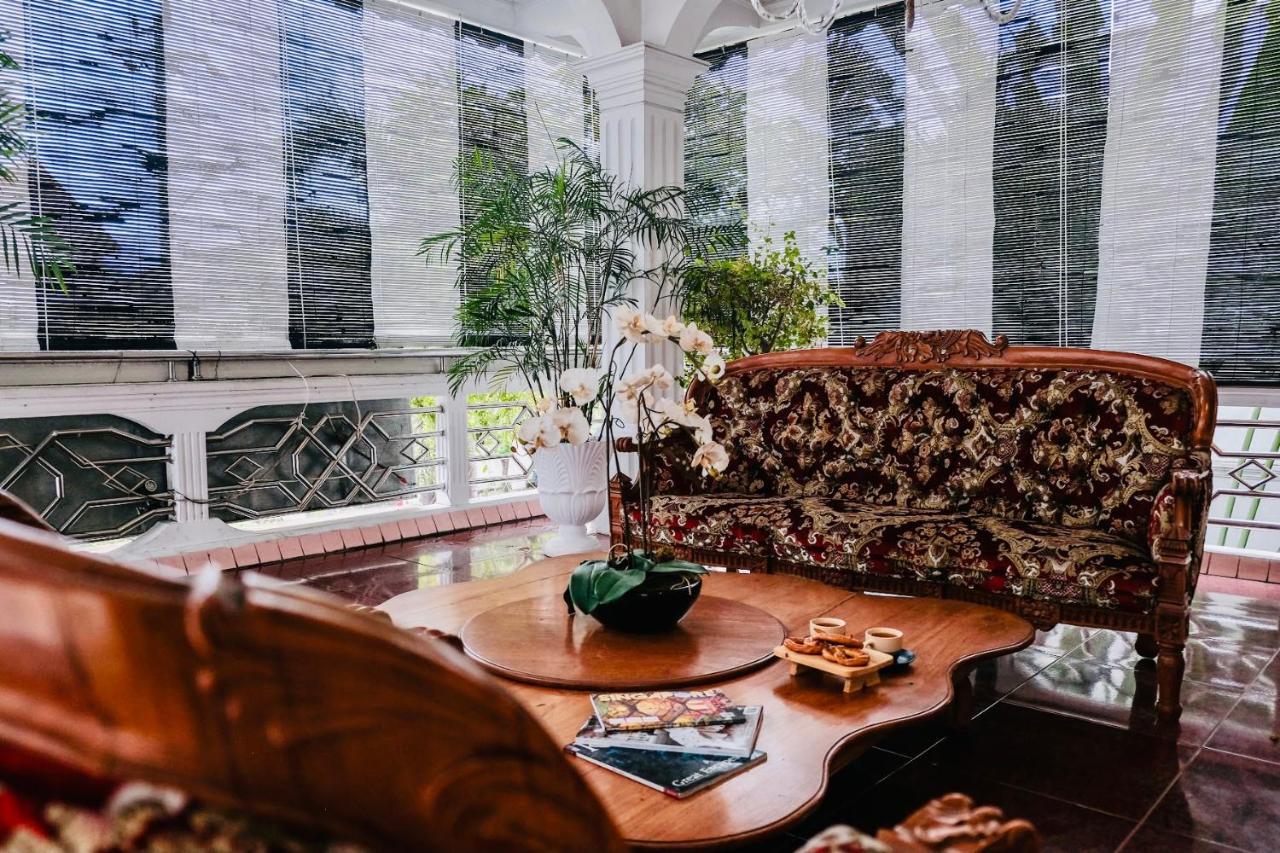 Raintree Boutique Villa & Gallery Yogyakarta Exterior photo