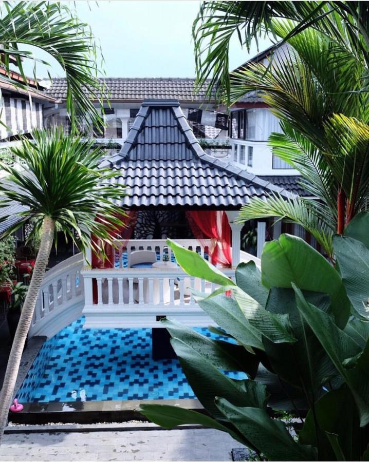 Raintree Boutique Villa & Gallery Yogyakarta Exterior photo