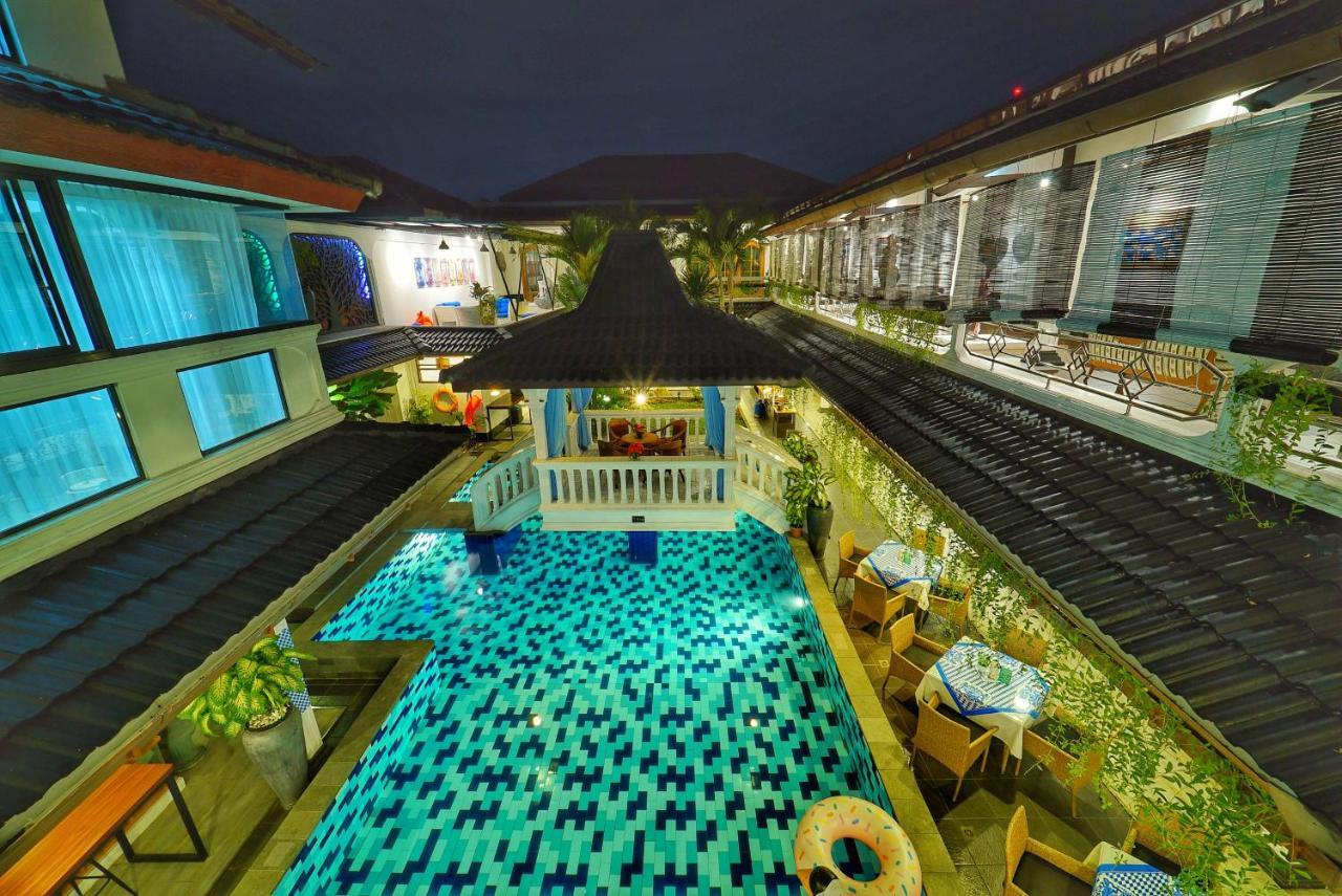 Raintree Boutique Villa & Gallery Yogyakarta Exterior photo